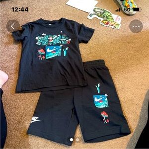 Nike Boys Biosphere Set size 7